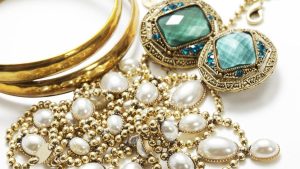 What To Consider When Buying Vintage Or Antique Jewelry