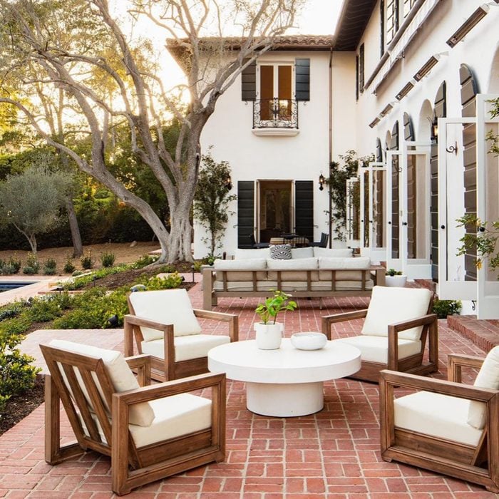 How To Create A Stylish Outdoor Living Space